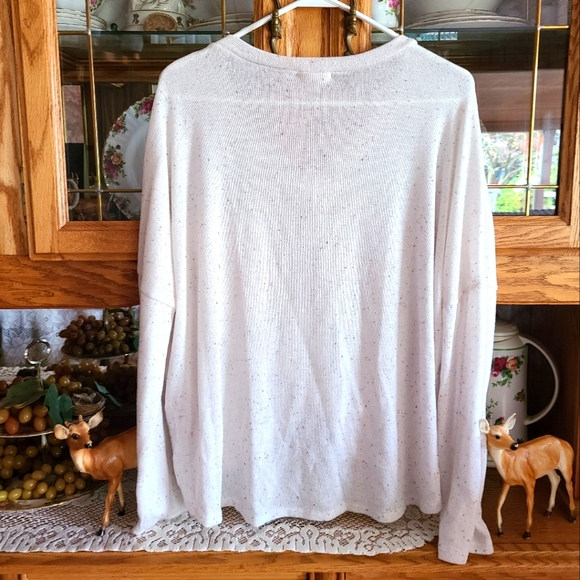 ENTRO SWEATER TOP ~🎊HP🎊 - Picture 4 of 6